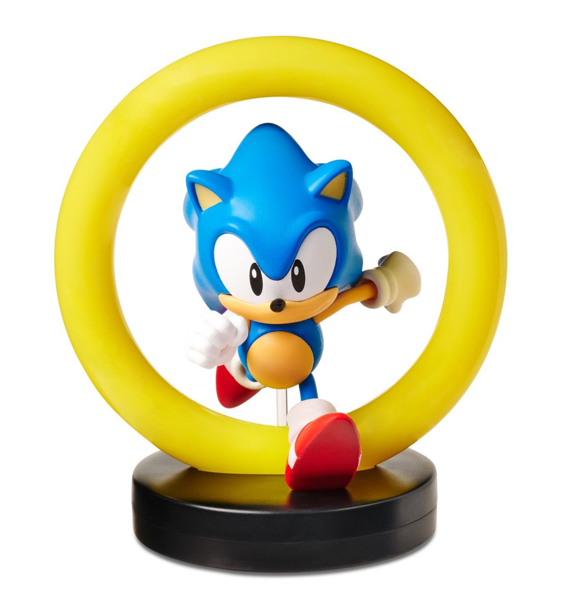 Wario64's tweet image. Sonic the Hedgehog 3D Figural Gold Ring 6-in Lamp is $23.99 at GameStop bit.ly/3PtNxU6 #ad