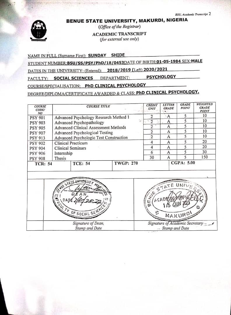 wind_2023's tweet image. This man here was my mate during my undergraduate days. He is and officer of the Nigeria Police force. He has gone ahead to obtain his Masters degree and PHD  in clinical psychology. He got a CGPA Of 5:00 in his PHD. Unfortunately he has not been promoted in NPF.