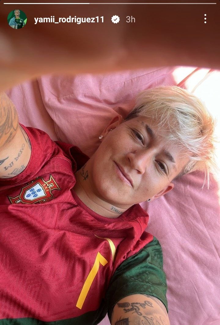 ShuffleFC's tweet photo. ❗

Argentina 🇦🇷 women's National Team player Yamila Rodriguez wearing a Portugal Cristiano Ronaldo kit. 🇵🇹

No Portugal player would ever a Lionel Messi Argentina kit. 😂 https://t.co/3alBUN65VA
