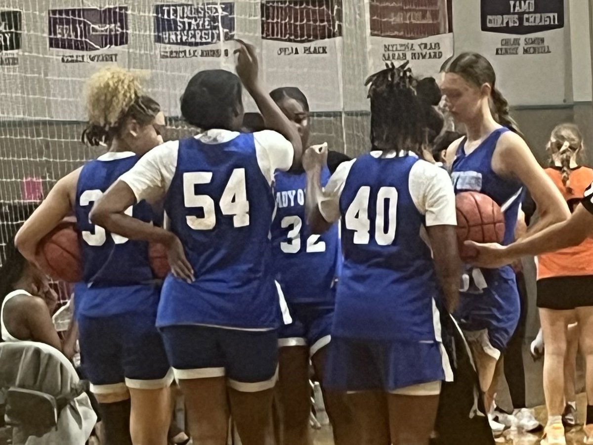 DickinsonGBB's tweet photo. We Bleed Blue 🏀💙#GATA #backagain #newera #samelegacy https://t.co/kK8tBPbZqB