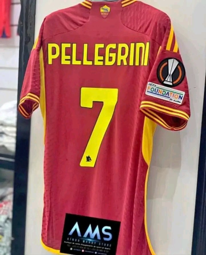 Xvr_fall's tweet image. Des maillots à 6500f✌️💯