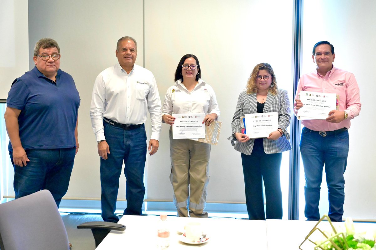PCEstatalVer's tweet photo. Participamos en la Reunión Global de los CLAM de Veracruz en la que compartieron sus estrategias de organización internas, así como los espacios de coordinación en materia de Protección Civil a nivel estatal y municipal.

1/3 https://t.co/nhHXsGz0JI