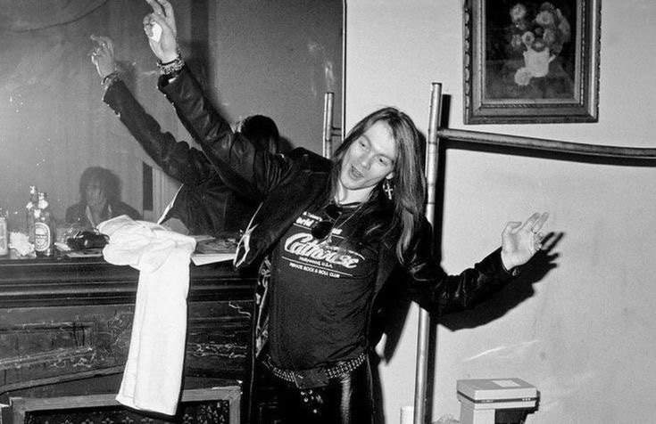 izzy on the back is killing me