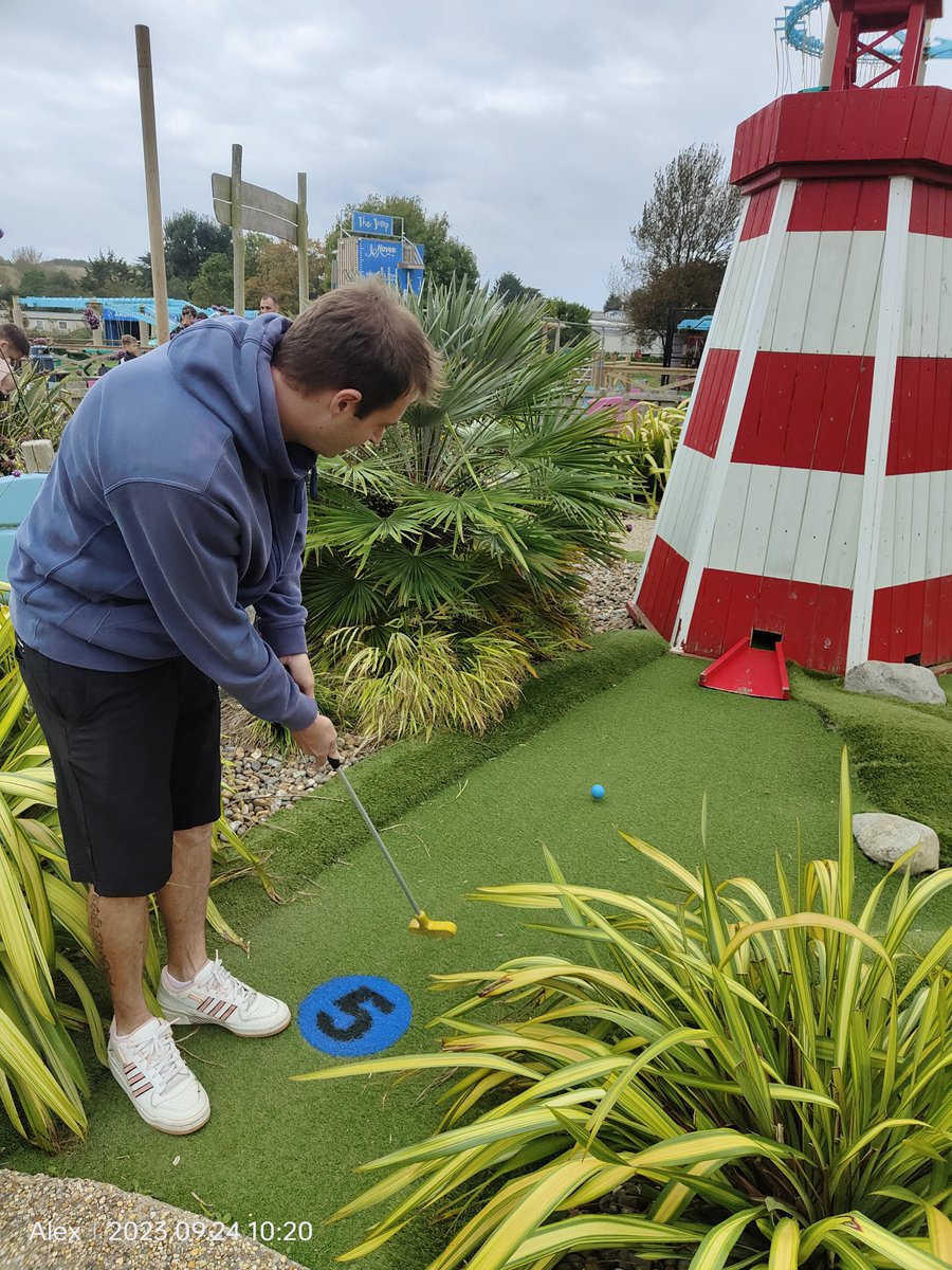 Winging_It_97's tweet photo. Day 3 - Mini Golf, roast dinner, swimming(!), more bike rides, seasides and rabbits! 🥰
So sad it's our last night, but it's been the best anniversary, here's to many more years with you 🐝💘
@theoriginalbeez ❤️ https://t.co/TX4qXMqMmP