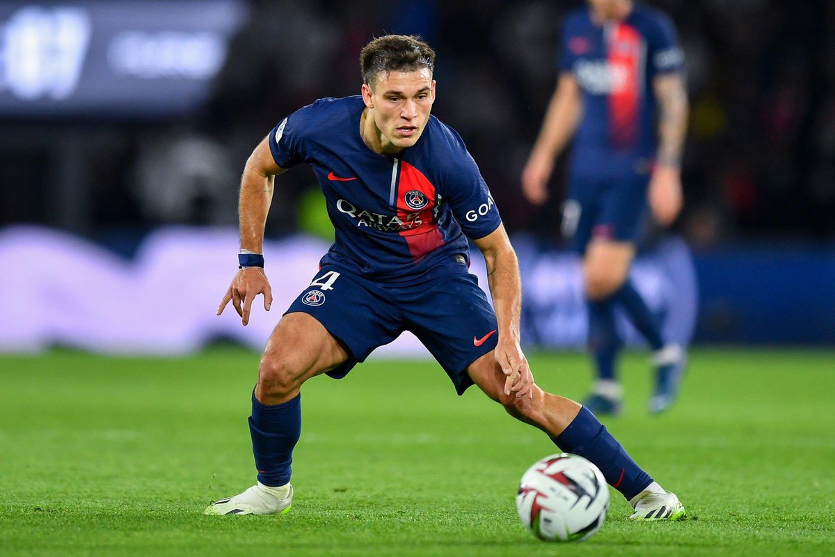 PSG_Univers's tweet image. RT POUR EFFRAYER UN MARSEILLAIS ! 😤

#PSGOM