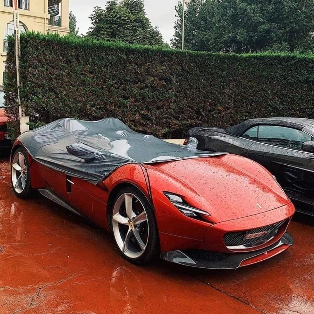 x_Autocar's tweet photo. rich is not happy 🤣 https://t.co/ScMMiFn8f1