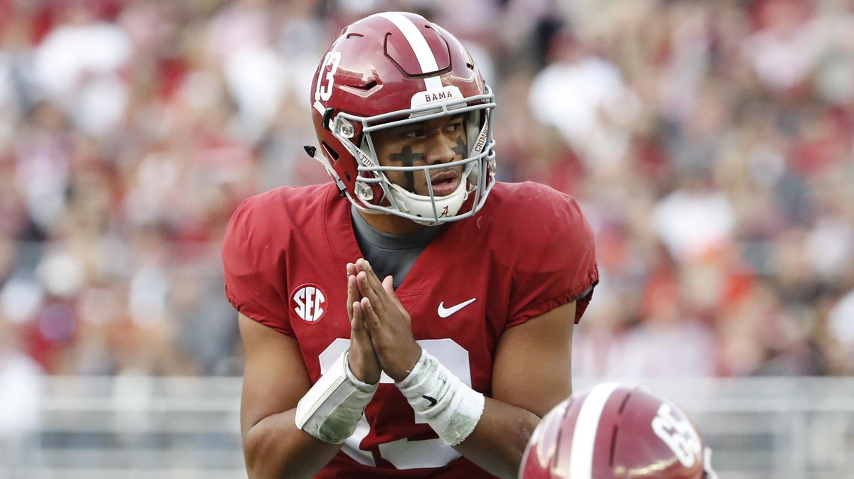 SSN_Alabama's tweet photo. Tua Tagovailoa is going to go head-to-head against Bryce Young, Jalen Hurts, and Mac Jones in consecutive weeks starting on Oct. 15 👀 https://t.co/h5E8w9CsPw