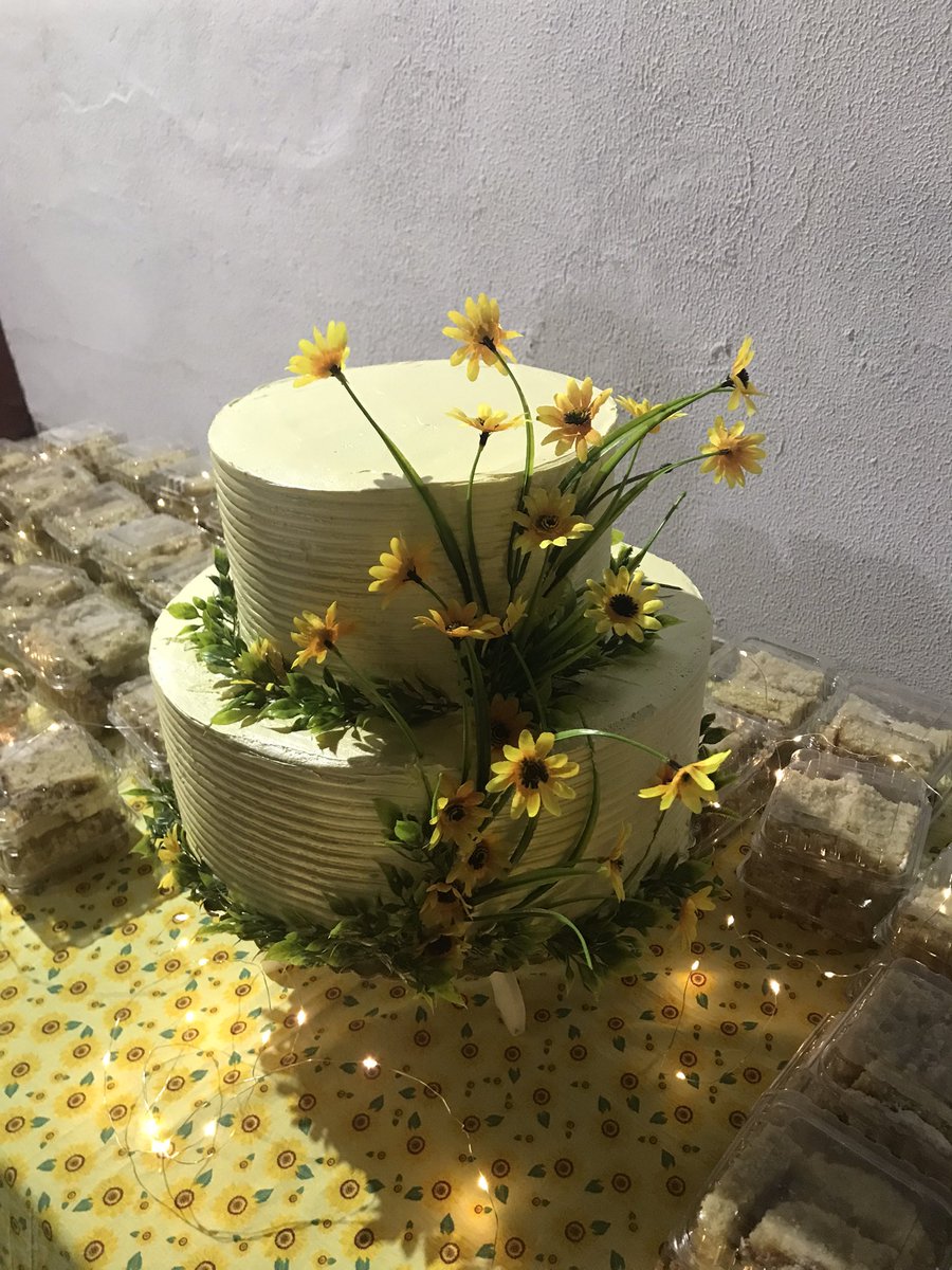 PcesarPr's tweet photo. A festa da IASD 21 de setembro continua! Aventureiros, DBV é uma irmãzinha avançada em anos se entregam a Jesus para uma nova vida - o irmão Vinícius termina a semana de oração apelando estamos além do Rio Azul, estarmos nos braços do Pai! https://t.co/9qC2lvMMPe