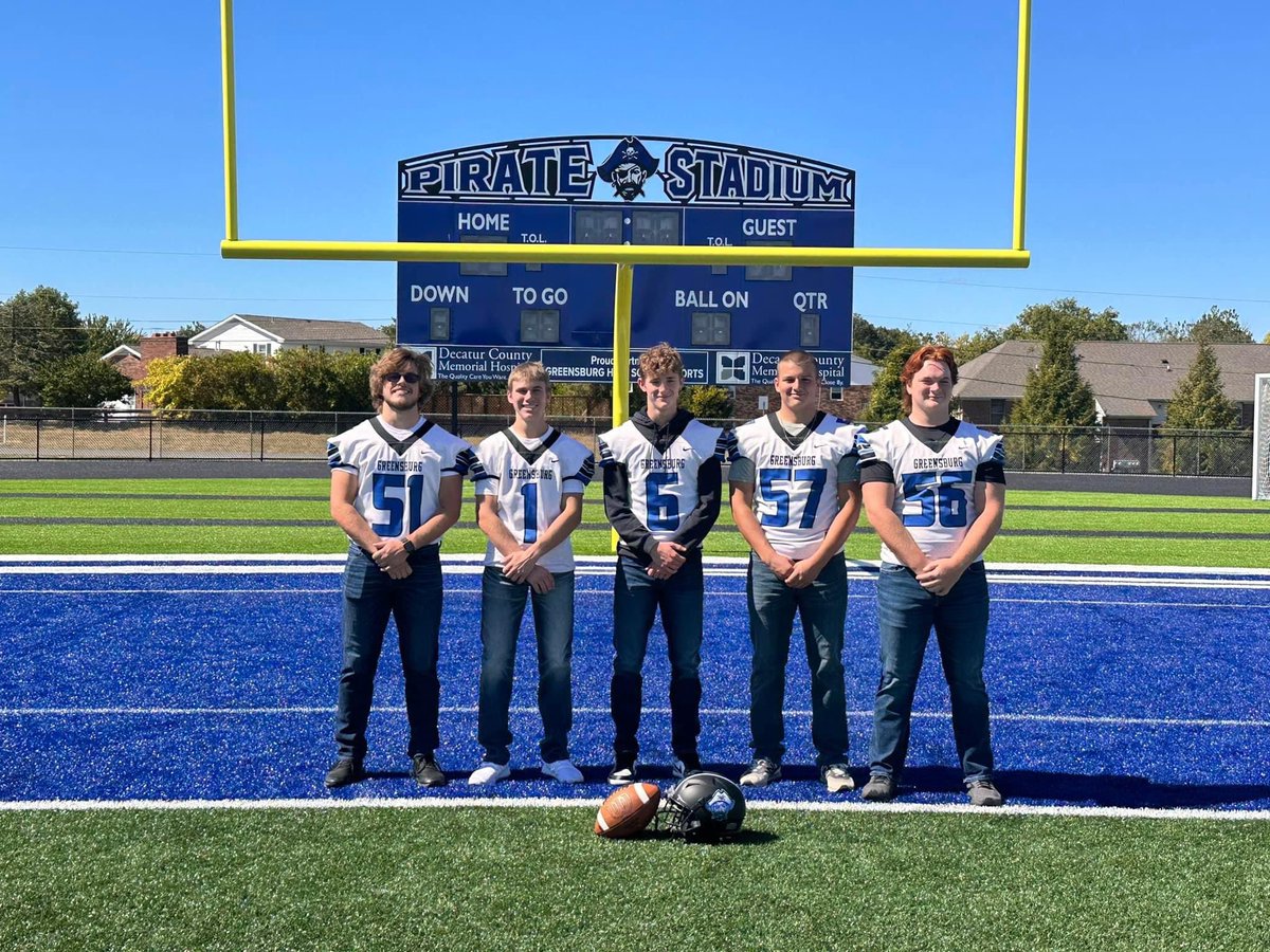 tyspring3's tweet photo. 5 fantastic players/kids representing the Pirates in their senior year: Owen,  Jesse,  Hunter, Brayden &amp; Elliott having some fun. No matter what, they stuck through everything together &amp; giving it their best…that’s dedication &amp; heart. @GoPiratesGCHS @GCHSPirates https://t.co/dVm5t8xUhB