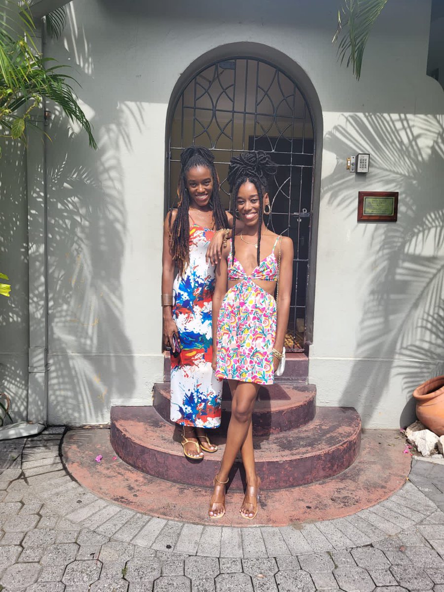 Amoyia's tweet photo. 🌸🫶🏻💕

#twins #twinzies #sisters #jamaican #islandgirls https://t.co/YfrCXoSVM4