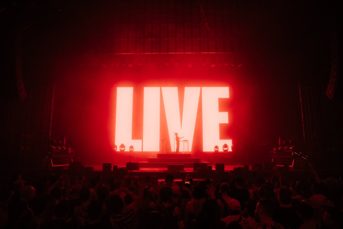 Madeon tweet media