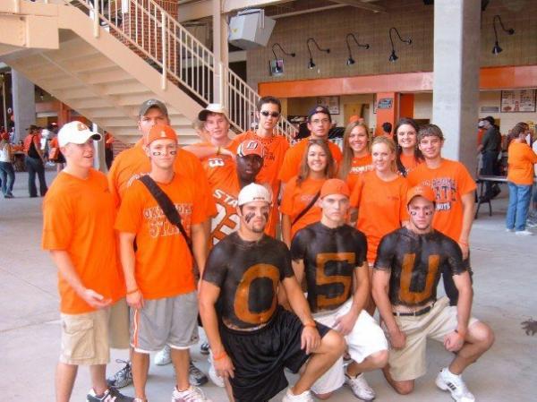 EricWright6's tweet photo. This pic was taken in 2005 when osu(my cowboys) were 4-7.. regardless of the record and how bad we were. We still supported my Cowboys.. That's exactly what I will do this year!!! I might complain and bitch but that's because I want better for us.  #loyalandtrue https://t.co/cRuNJw5WtH