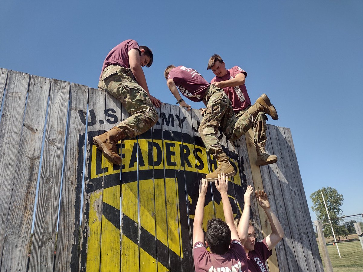 ClhsJ's tweet photo. @CLHSCadets #JROTC Raider Team were crowned the Champions of the Blackford County Raider Beat Down. The CLHS JROTC Cadets conquered the land, air and the sea. Did you #America today? Raid on Raiders! Raid on!

#CadetExellence https://t.co/8SaBl40mXh