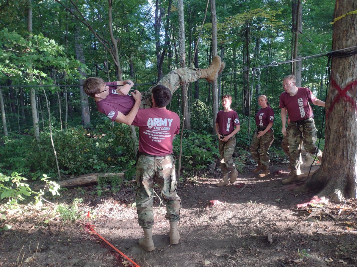 ClhsJ's tweet photo. @CLHSCadets #JROTC Raider Team were crowned the Champions of the Blackford County Raider Beat Down. The CLHS JROTC Cadets conquered the land, air and the sea. Did you #America today? Raid on Raiders! Raid on!

#CadetExellence https://t.co/8SaBl40mXh