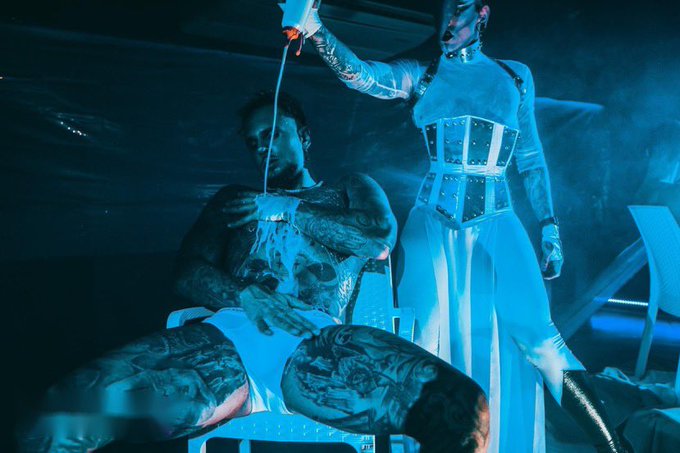 Your thick Daddy is back on the business 😈  https://t.co/SdMEK1QFZv  Subscribe free for 24 hours 💙🤍 🔒