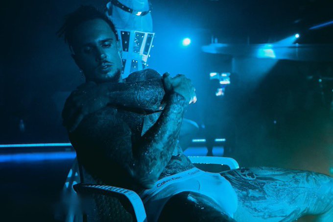 Your thick Daddy is back on the business 😈  https://t.co/SdMEK1QFZv  Subscribe free for 24 hours 💙🤍 🔒