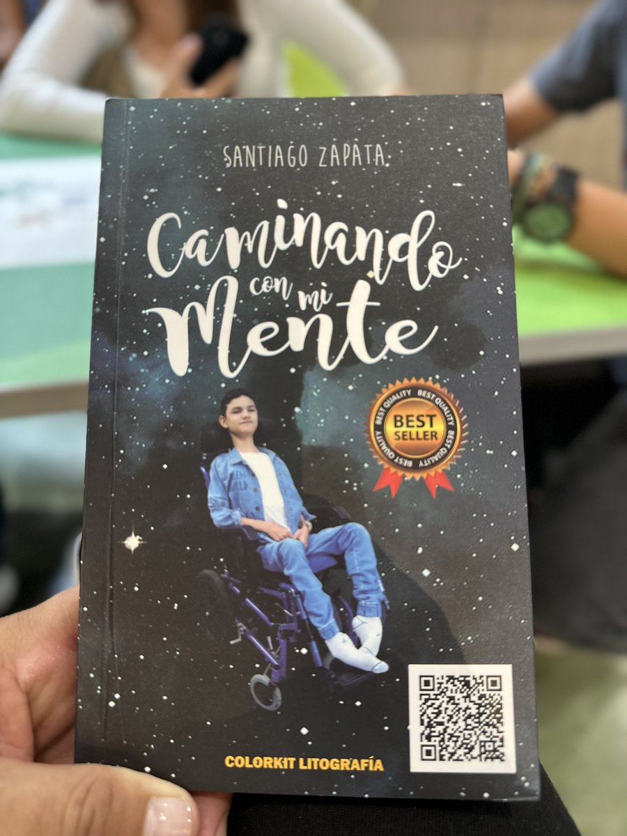 IvanPaezBaquero's tweet image. Me encontré en la vida con Santiago Zapata, un ejemplo de vida, de superación e inspiración. Una mirada a las familias Duchenne, más de 200.000 personas en Colombia la padecen.
#ConstruyendoSoluciones
#ConstruyendoProgreso