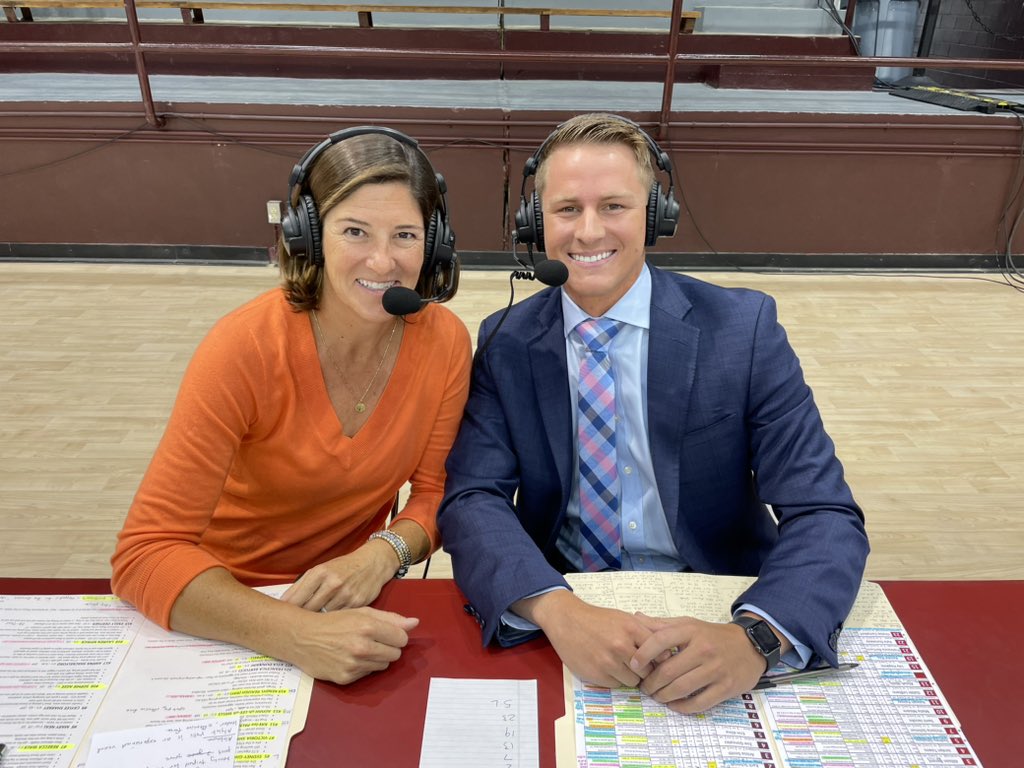 Alabama. Mississippi State. Opening weekend of SEC play 🏐

📺 SEC Network at 4 CT with the great <a href="/NicoleBranagh/">Nicole Branagh</a>