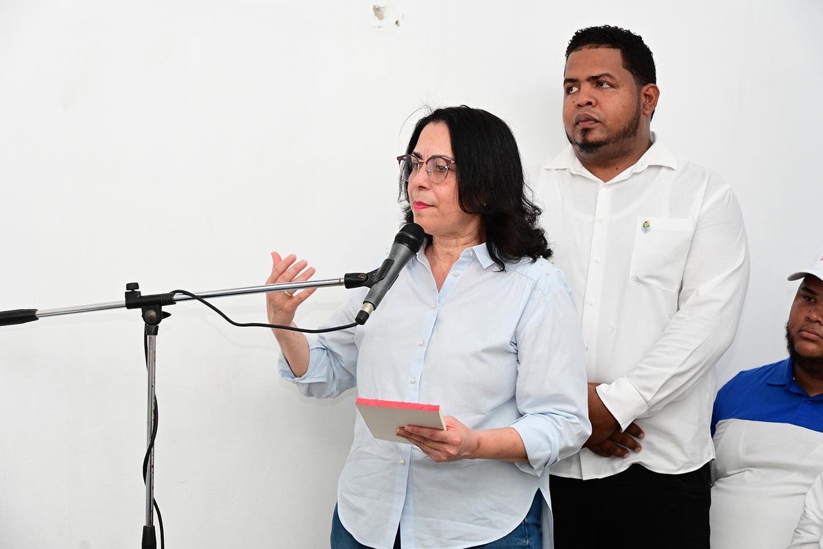 Gracias, Licey al Medio, por el efusivo respaldo a este proyecto presidencial que rescatará a RD y devolverá la esperanza a toda su gente a partir del 2024.

El desarrollo de Licey es palpable bajo la alcaldía de Miguel Paulino (Papi) y por eso, con el apoyo del PLD y de la