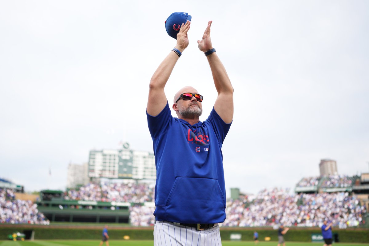 Cubs's tweet photo. This W is for you, Cubs fans 💙 https://t.co/YozLP2zjFV
