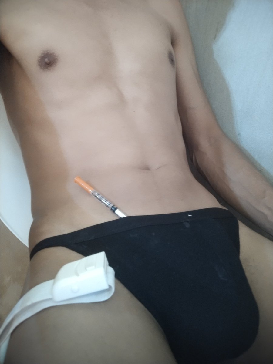 AkerAtm69's tweet photo. กูงง หรือ มึงดีด ตอบกูที ใครเจ๋ง มาคอลฉีดกัน 🥶💉❄️✈️ https://t.co/5ZchpLdp3l
