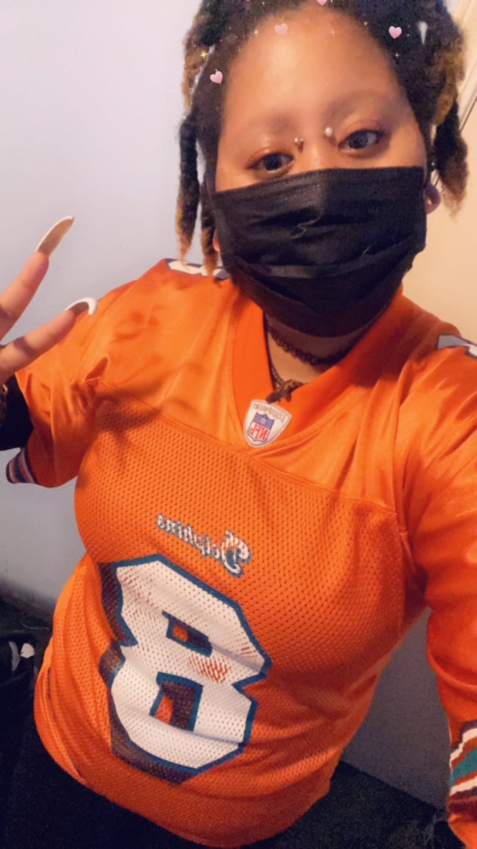 MajorFreckle's tweet photo. Just got off work. Game so good it took me out of my Twitter sabbatical.  I’m so proud of our fins. #finsup LFG! https://t.co/IfAaOWFFMk