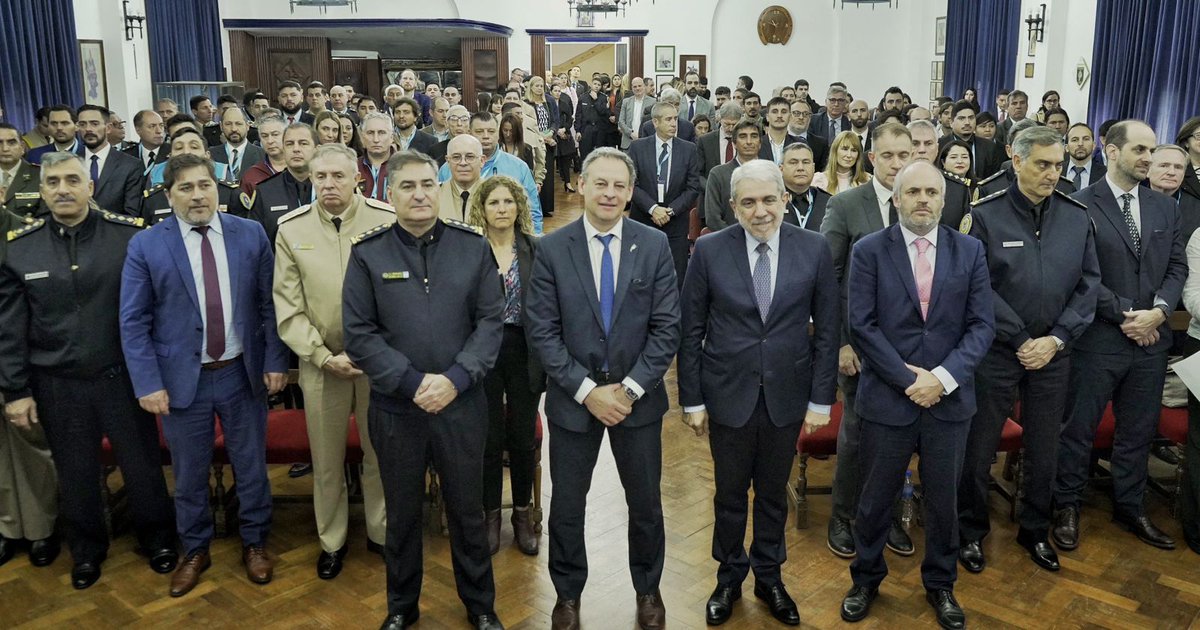 marceloleyria's tweet photo. Participamos del “Encuentro Federal sobre Terrorismo”, que se desarrolló en las instalaciones del Cuerpo de Policía Montada de la Policía Federal Argentina. https://t.co/6Kq4gj1jzQ