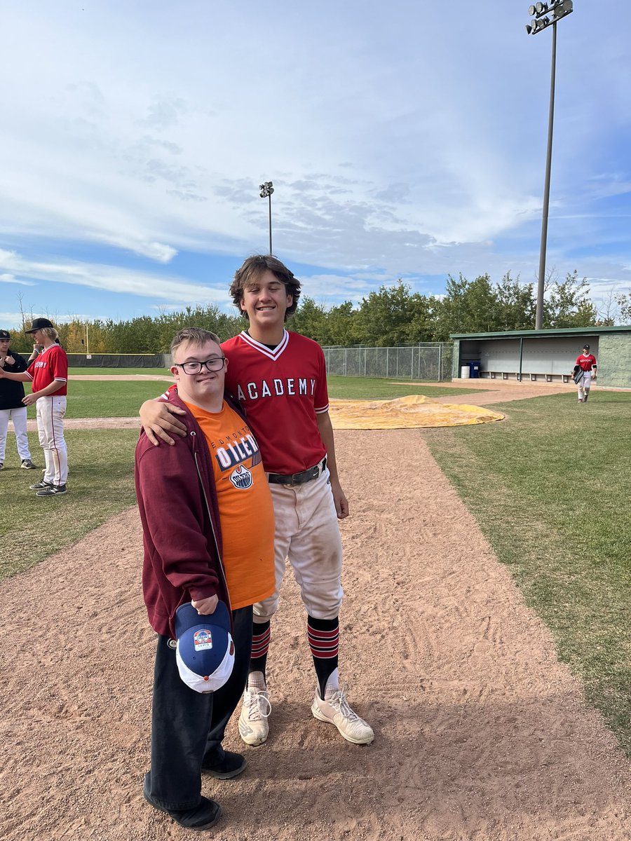 spark_heather's tweet photo. Logan always gets a big hello from the @AcademyAhp team! They even put him to work! Great weekend of ball as fall closes in! #baseball4everyone https://t.co/C7Ha5ZfVYh