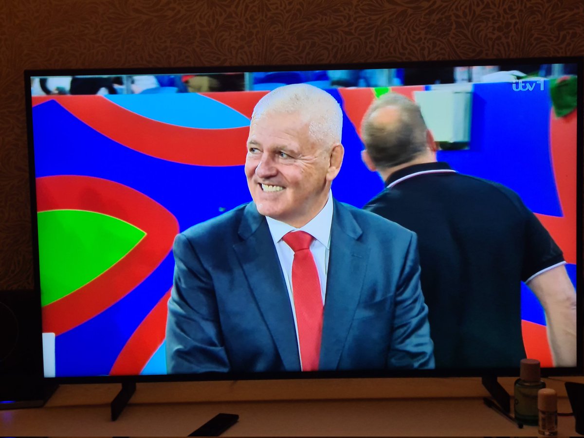 DavidAMilburn's tweet photo. What a grin, like Cheshire Cat and even Japan, may not touch Jones now. https://t.co/FV2UOODzFL