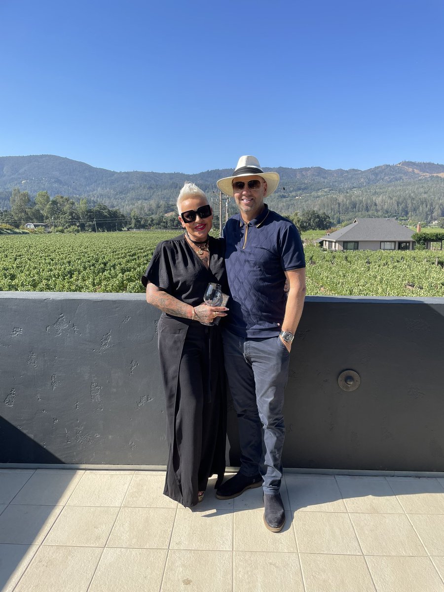 Rob Jones tweet media