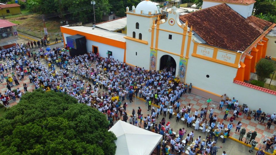 La parroquia Parapara, del municipio Juan Germán Roscio Nieves, se conviertió en la capital simbólica de nuestro estado Guárico con la coronación canónica de la Virgen de la Peña Admirable.