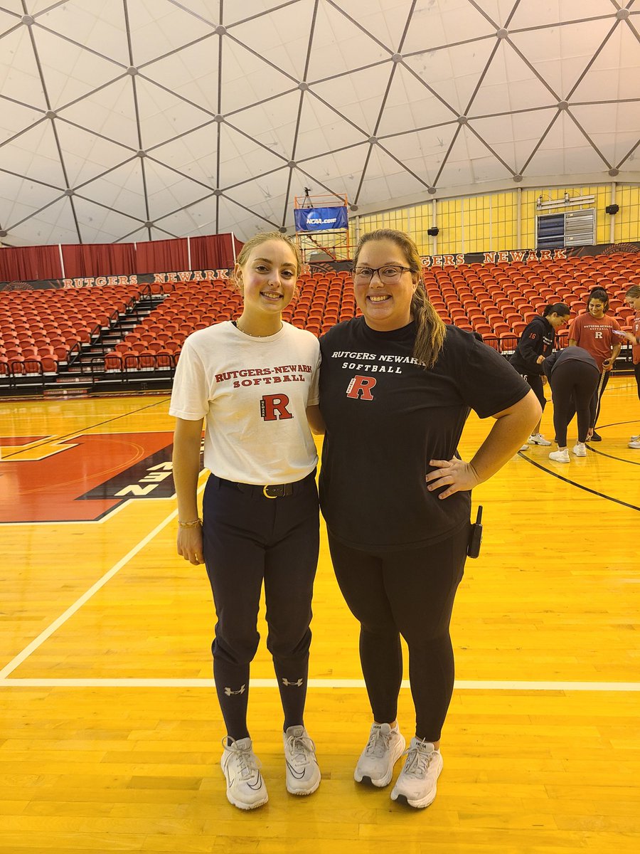 samantha_niew's tweet photo. I had a great time at the RU-Newark today. Thank you Coach Davis and the rest of the @RutgersNewarkSB coaching staff for putting on a great indoor clinic! I am looking forward to getting back on campus. https://t.co/GHP120MwGN
