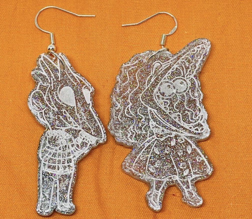 genderlessm1lf's tweet photo. I’ve currently got a 25% off sale over on my Etsy! no code needed! https://t.co/zbRJRtBl2L