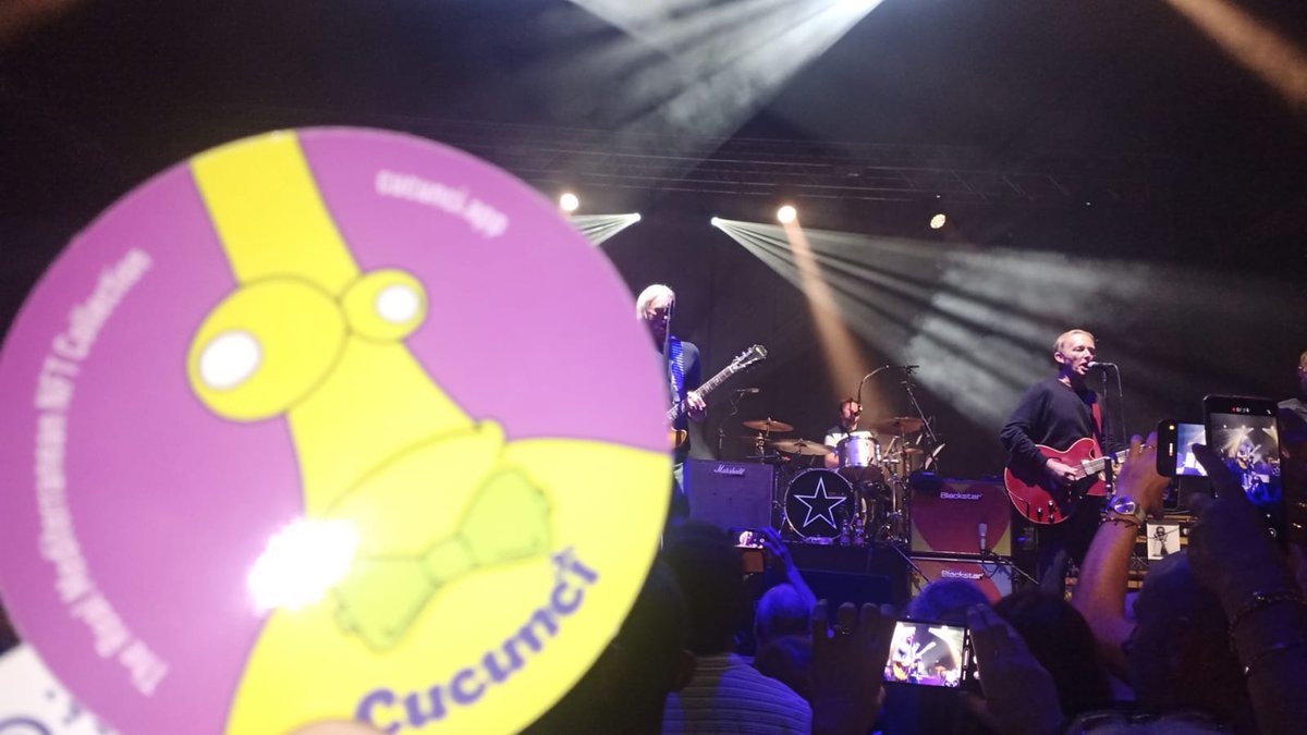 #Cucunci is very impressed by <a href="/paulwellerHQ/">Paul Weller</a> 🥰