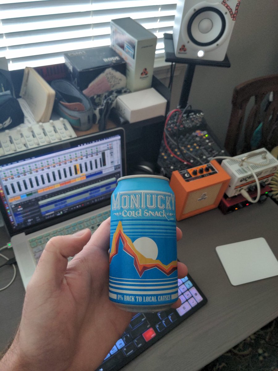 _DeweyDecimal's tweet photo. Can't think of a better #StudioSnack.

#SponsorMe @MTKYColdSnacks #WillWorkForBeer #IndieRockBeerEnthusiasts https://t.co/MYAhqD2IBb