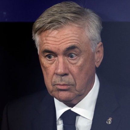 MadridUniversal's tweet photo. Diego Simeone has only won 6 Madrid derbies in La Liga. Five of them have come against Ancelotti. https://t.co/A8NjhXn97H