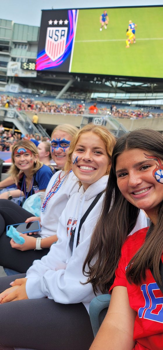 All the way from Toledo, OH for this...
#USWNT <a href="/GTFCImpact/">GTFC Impact</a> <a href="/alexmorgan13/">Alex Morgan</a>