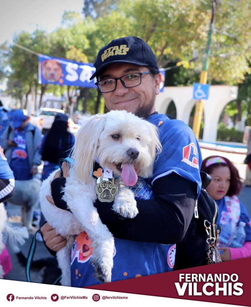 #Sensibilidad | Felicito a la licenciada Esmeralda Vallejo, presidenta honorífica del <a href="/SMDIFEcatepec/">SMDIFEcatepec</a>, por el éxito del primer 🐶 #Festican, un evento que marcó un precedente en el municipio en materia de protección animal y adopción responsable. 
<a href="/CACEcatepec/">Control Canino y Felino de Ecatepec</a>