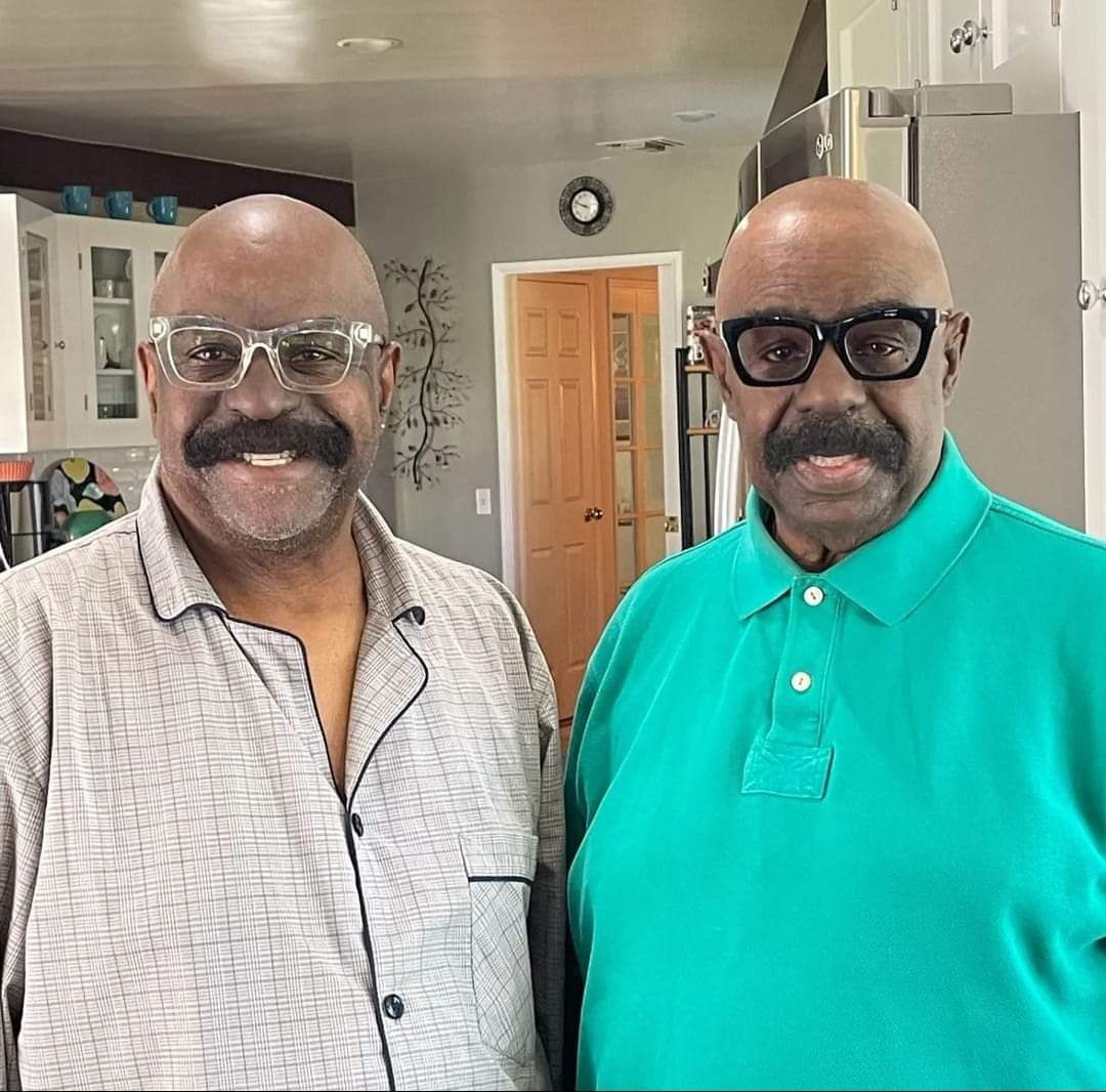 Walter &amp; Willis Scott R&amp;B royalty of the iconic "WHISPER'S" are 80yrs young the "beat goes on." Let's give these bros their flowers now 🌺