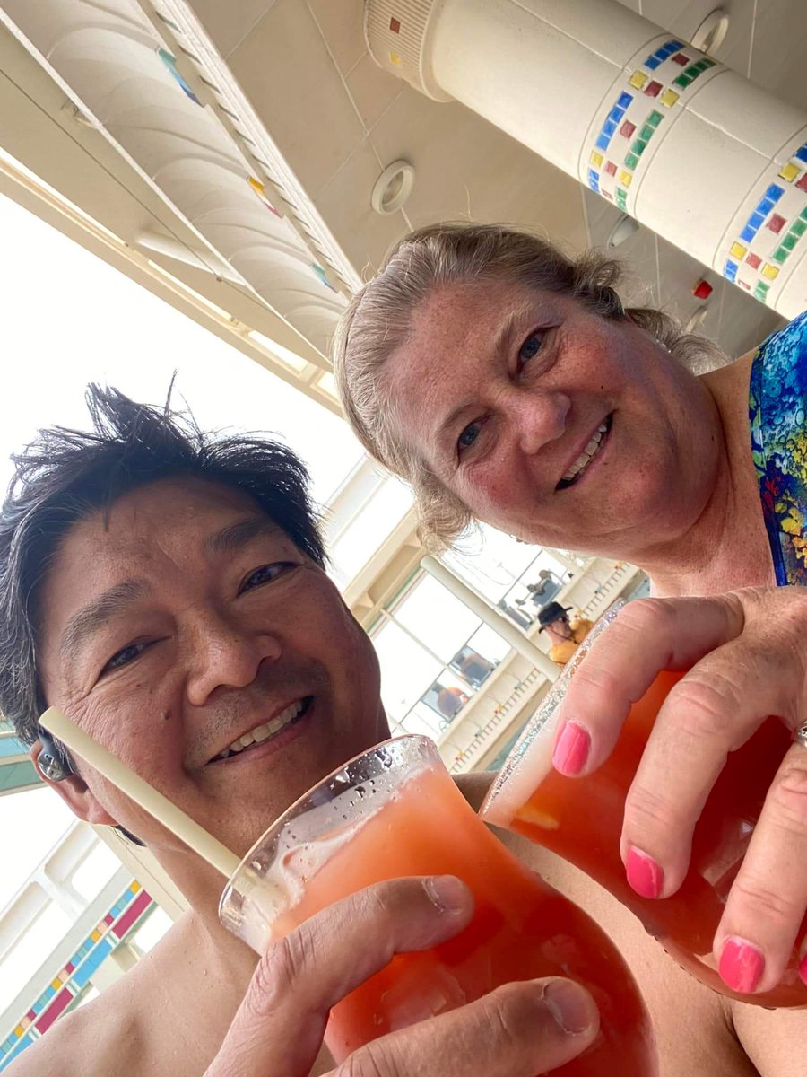 digisammich's tweet photo. Nothing like a Sunday Funday with Barb and Ken Tots.  Oh, and the Browns won!  Lordy Loo, tomorrow is going to hurt!  

#totsontheriver https://t.co/K2JEZJvEal