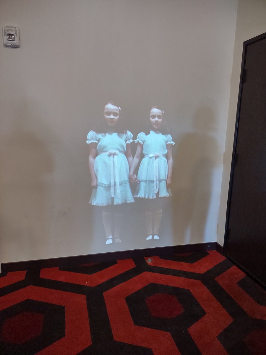 Dear @AlamoDrafthouse, I'm not ANGRY about this flicking projection that appears abruptly on the wall as you're walking toward the theaters. But I am deeply disappointed, mostly that you don't issue adult diapers and/or defibrillators with the tickets. #FantasticFest