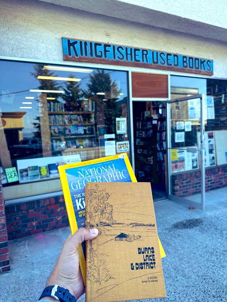 Reading @NatGeo 2008 (#Kingfisher used #books) and it’s fascinating to read all corporate advertisements talking about ‘planting trees’ ‘recycle’ ‘zero landfill’ #FastForward what did we learn or do? #CollectiveAction #ClimateChange #WalkTheTalk #PublicPrivate #MissionEconomy