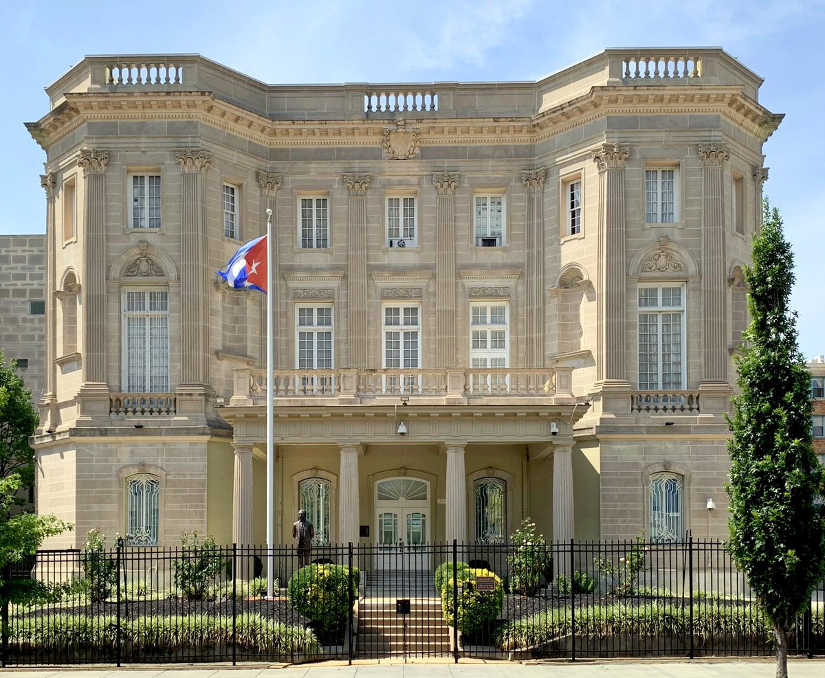 carantosan's tweet photo. Our Foreign Minister @BrunoRguezP denounced that tonight, the Cuban Embassy in  #US was the target of a terrorist attack. An individual threw 2 Molotov cocktails. There was no damage to Cuban personnel. It's the second violent attack vs our diplomatic headquarters in #Washington. https://t.co/C75t98TdmI