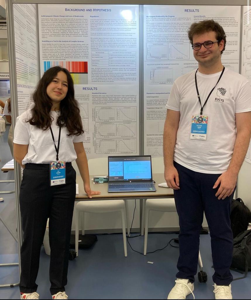 IEL1884MEB's tweet photo. European Union Contest for Young Scientists (Avrupa Birliği Genç Bilim İnsanları Yarışması) 1989’dan beri Avrupa Birliği tarafından Avrupa Birliği ve ABD, Çin, Güney Kore, Israil gibi uluslararası misafirlerin katıldığı bir yarışmadır. +++ https://t.co/niOBnTQ2Uq