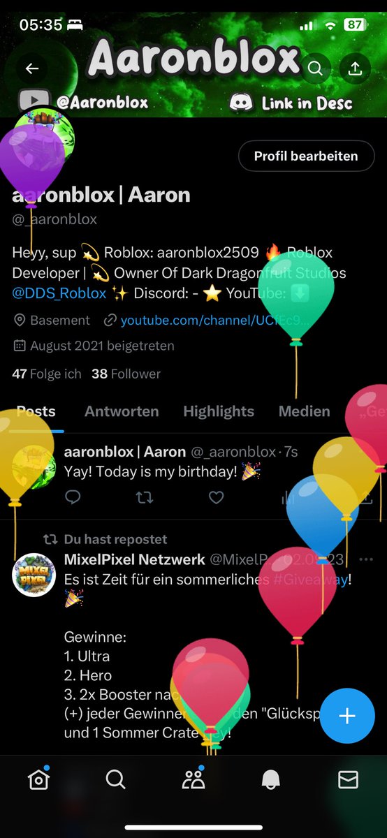 _aaronblox's tweet photo. Yay! Today is my birthday! 🎉 https://t.co/clwFCDyWjV