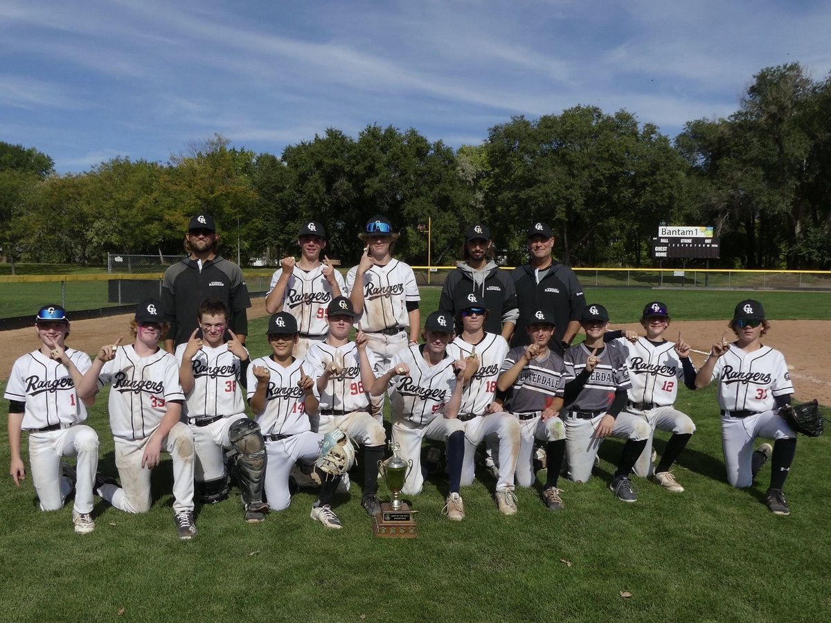 bucket_bc's tweet photo. @CloverRangers 15U BLE Best of the West Fall Tourney champs. #sittingonabucket https://t.co/M5eF030rLw