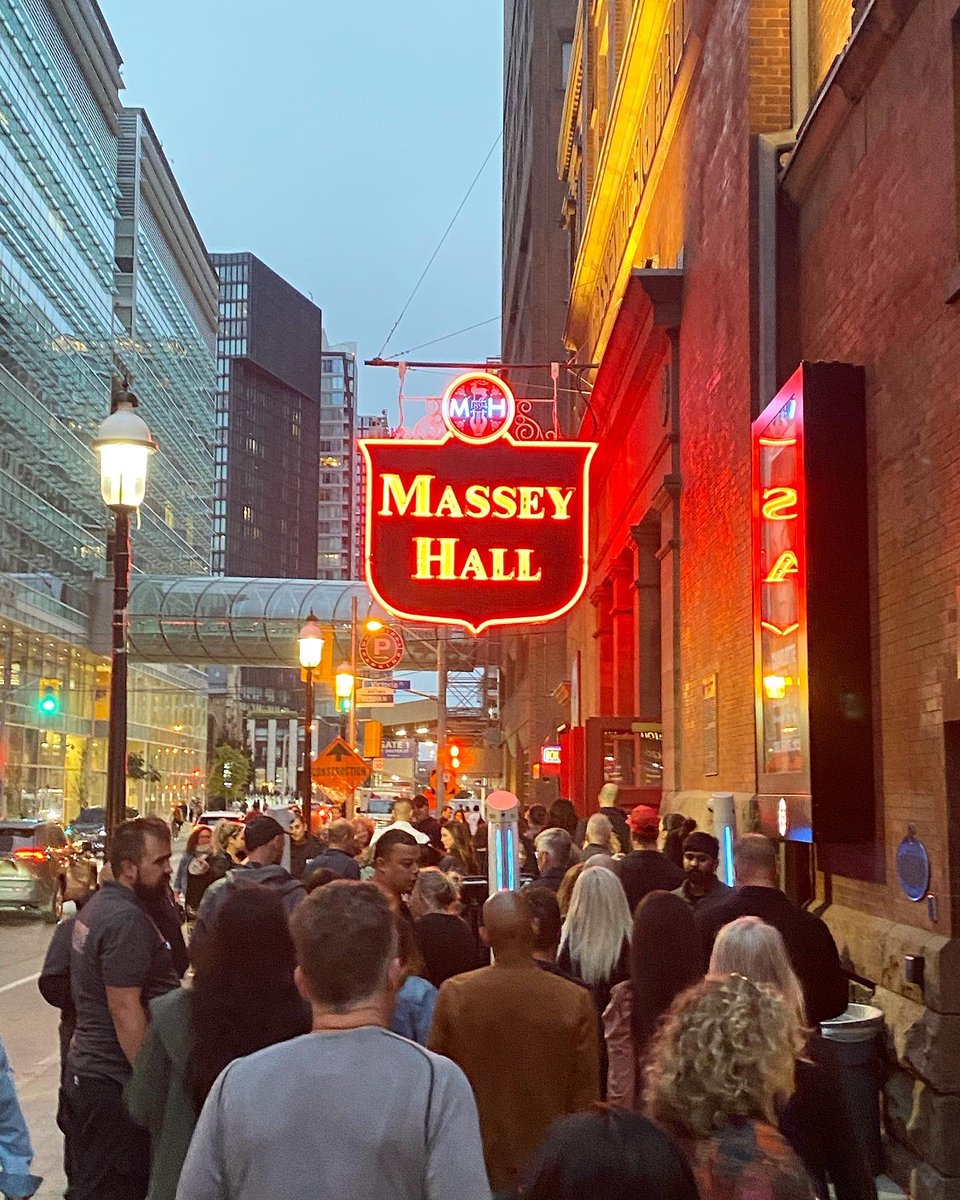 BenFenlon's tweet photo. #RayLamontagne with #tomberlinnnn @ #MasseyHall - my favourite #Toronto #music venue! 🇨🇦🎵 The nice thing about driving the #motorcycle to a show, is that you usually find a free parking spot right near the venue! ... Scroll left!
#TorontoAtNight
#TorontoMoto #TorontoCanada🇨🇦 https://t.co/7I2xDb1PDa