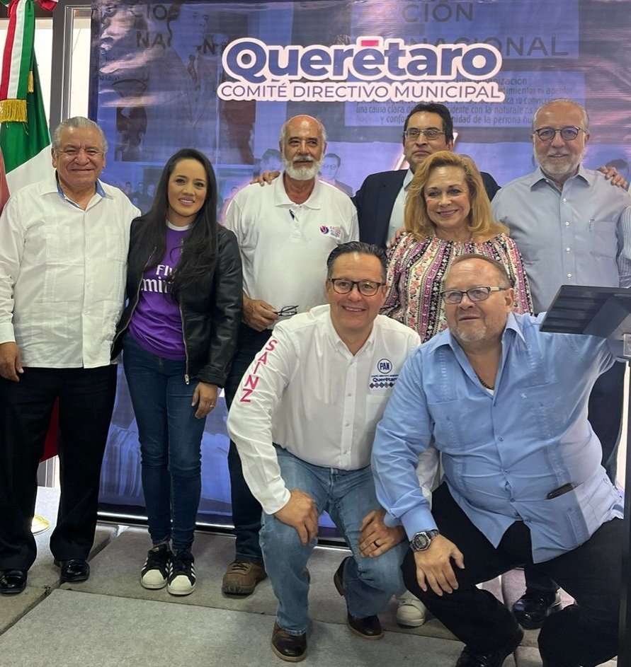 LisSalasQro's tweet photo. Ponencia del Mtro. Javier Brown. "Sólo está derrotado aquel que ha dejado de luchar". #84Aniversario #PAN #Querétaro #Qro #CDMQ https://t.co/d0L1k2BVa0