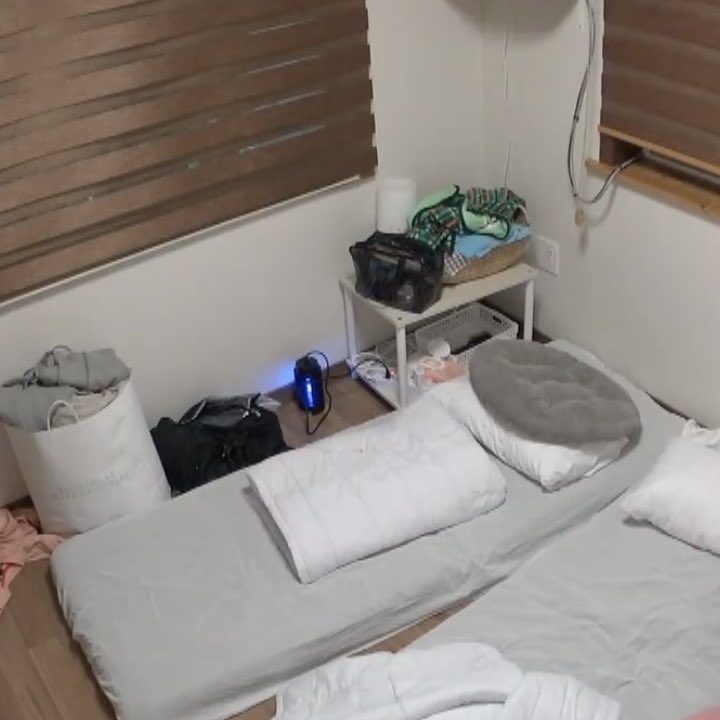 lovechankkura's tweet photo. DINO, a man who knows how to make his bed and pack and organize his things two days before a trip... lord god I LOVE HIM SO MUCH https://t.co/KiLH78UaYN