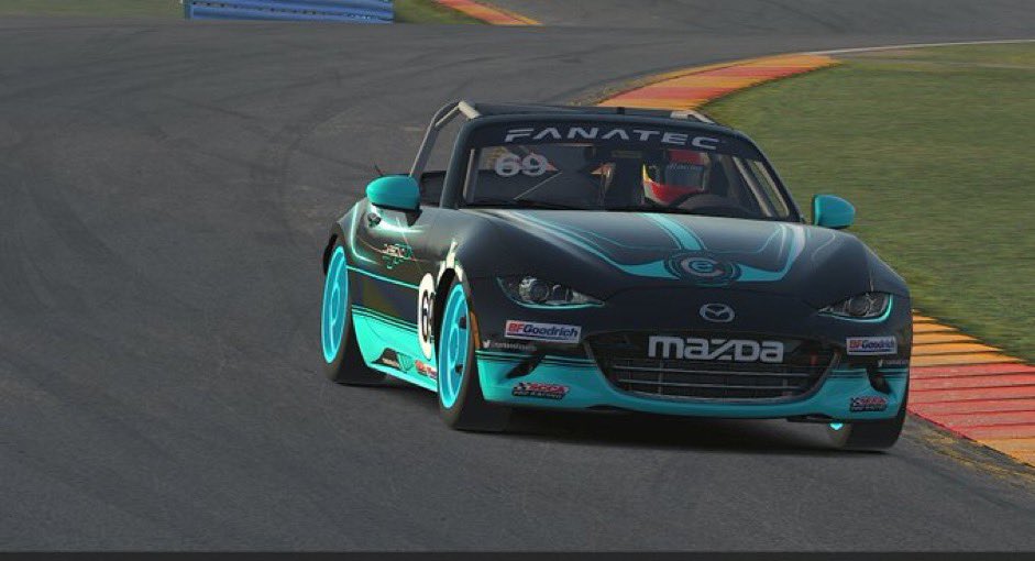 CarbonoEsports's tweet image. Carreron esta noche a las 22:00 Segunda cita de la Winter Cup 2023:

🏁Redbullring 
🚙Mazda mx5 @GerardSardeny  
🚙Mazda mx5 @NRG_Leviathan            

Mucha suerte chichos🍀

Lo podéis ver en 📺twitch.tv/rinconracingtv

#SomosCarbono

@SmithSimRacing  @JoinDigitalBCN @hoplita